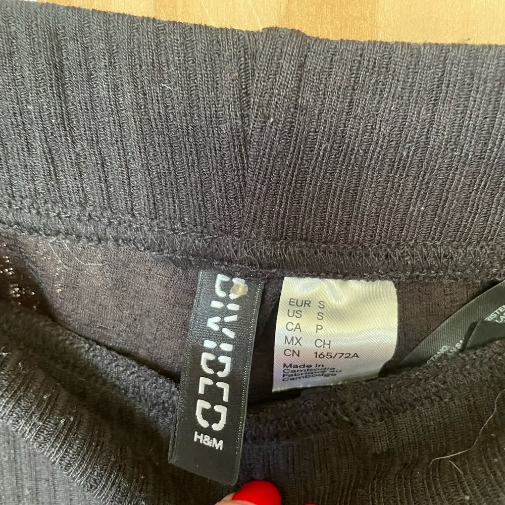 H&M Divided black Split Hem Flare Pant - Picture 4 of 4